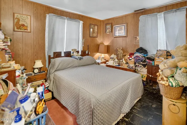 $210,000 | 231 Washington Avenue East, East Greenbush, NY 12144