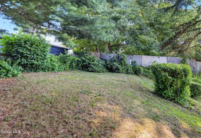 $210,000 | 231 Washington Avenue East, East Greenbush, NY 12144