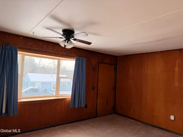 $210,000 | 231 Washington Avenue East, East Greenbush, NY 12144