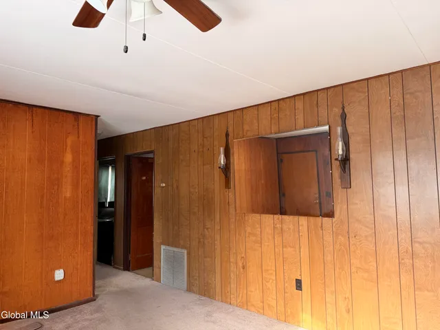 $210,000 | 231 Washington Avenue East, East Greenbush, NY 12144