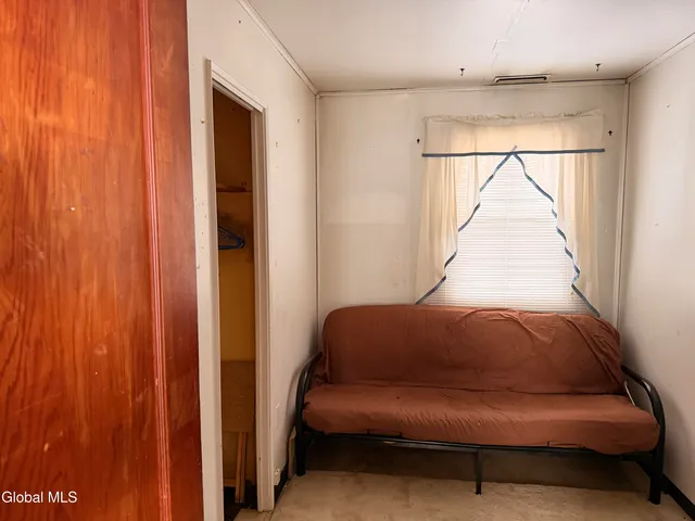 $210,000 | 231 Washington Avenue East, East Greenbush, NY 12144