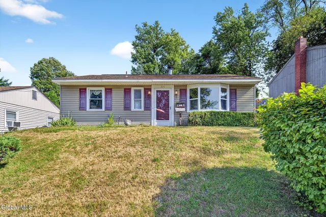 $210,000 | 231 Washington Avenue East, East Greenbush, NY 12144