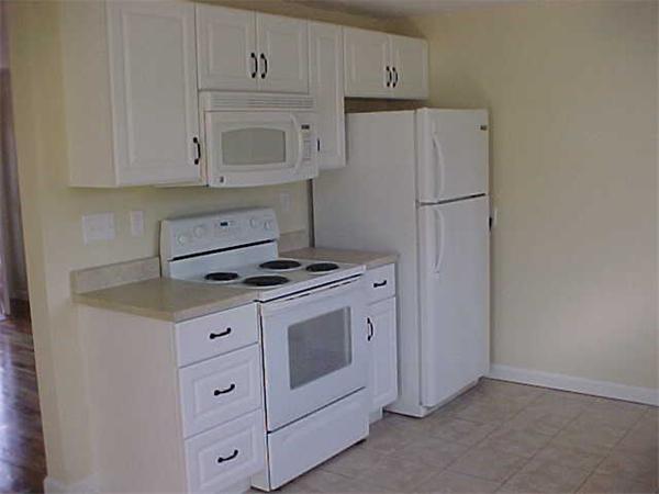 22 Samoset Road Woburn, MA 01801 - Photo 2 of 22