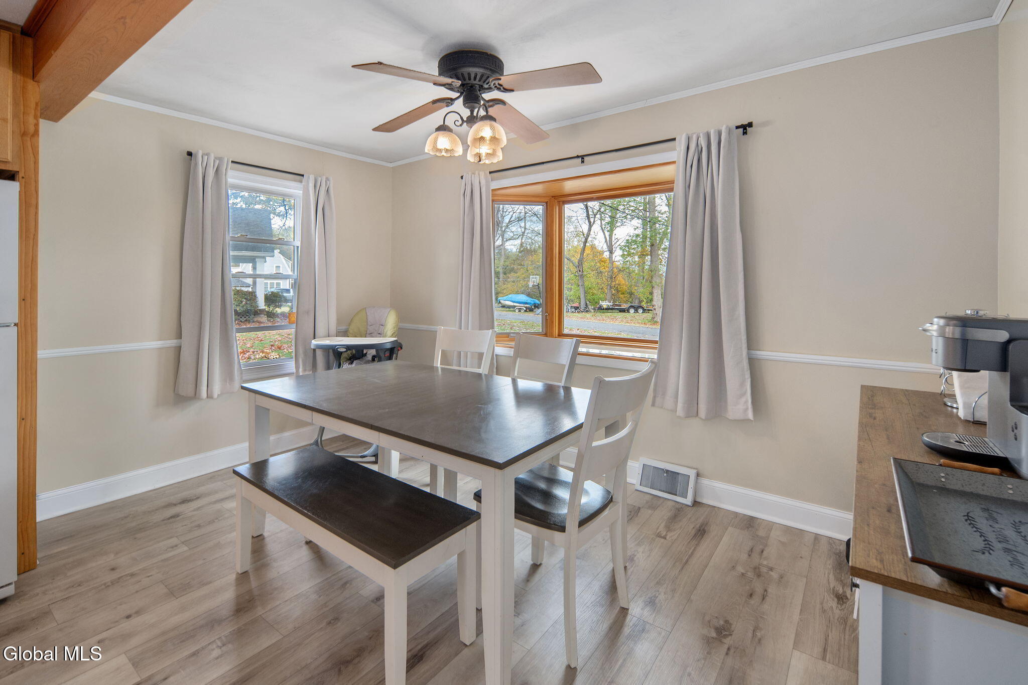 24 Valleyview Avenue Rotterdam, NY 12306 - Photo 12 of 58 10-24ValleyviewAve_10