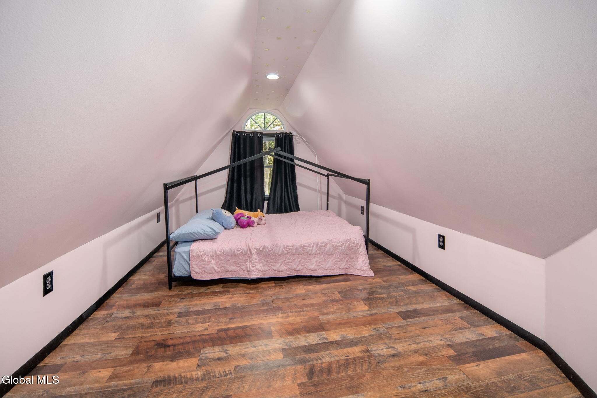 24 Valleyview Avenue Rotterdam, NY 12306 - Photo 30 of 58 28-24ValleyviewAve_28