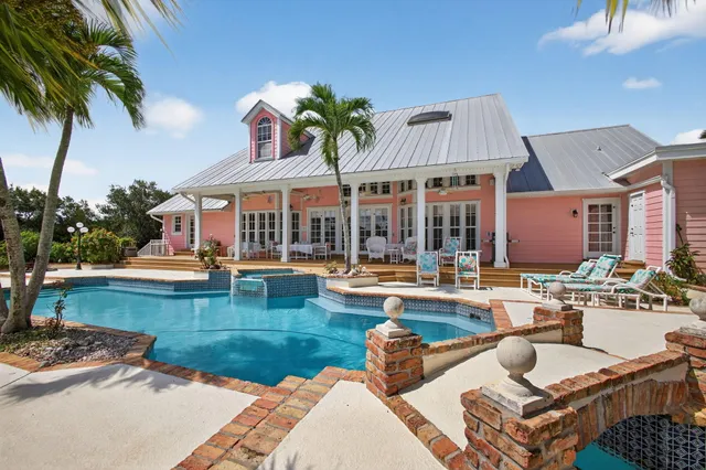 $1,495,000 | 4151 Southwest Sundown Lane, Palm City, FL 34990