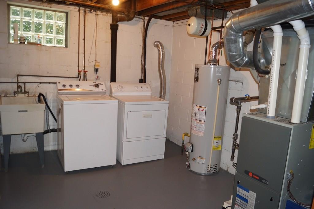 121 Kingsdale Road Pittsburgh, PA 15221 - Photo 22 of 25 Laundry and mechanicals are on the lower level.