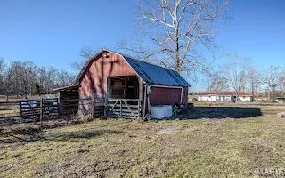 $365,000 | 12112 Highway 17, Roby, MO 65557