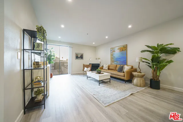 $3,300 | 625 South Berendo Street, Unit 308, Los Angeles, CA 90010
