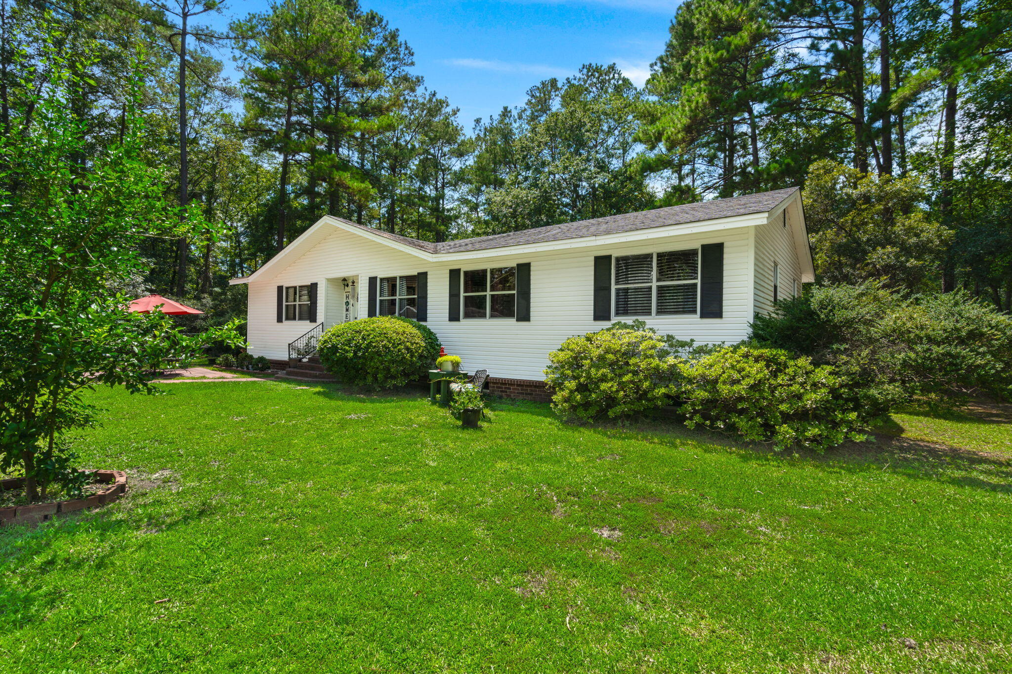 1387 Jedburg Road Summerville, SC 29486 - Photo 3 of 40 3
