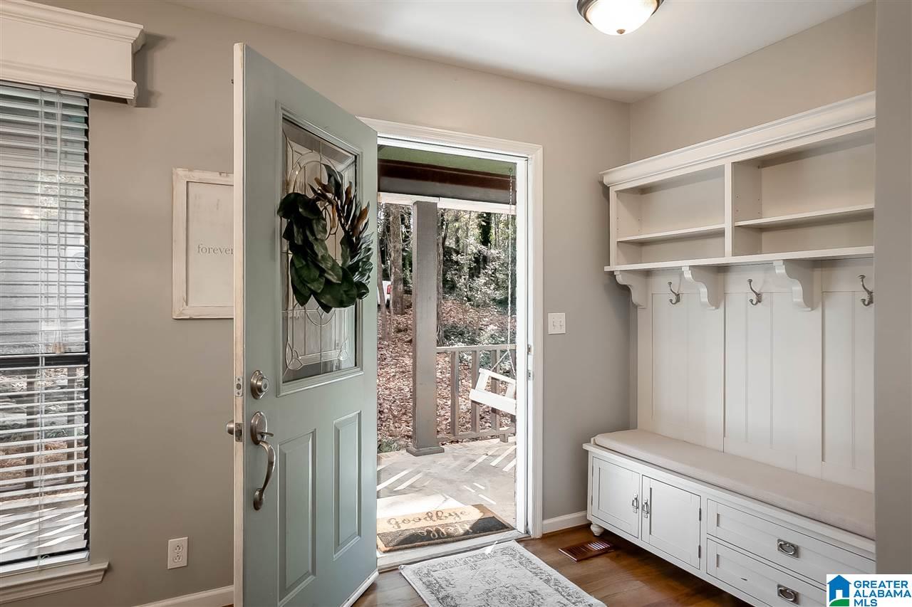 3818 South Shades Crest Road Birmingham, AL 35244 - Photo 5 of 46