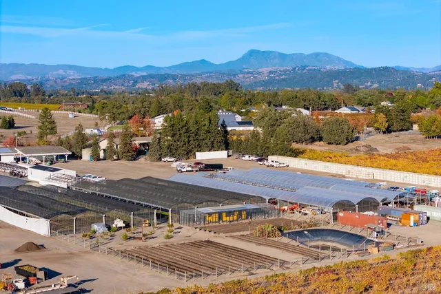 a view of house with a outdoor space