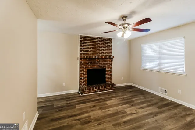 $1,710 | 635 Lakeridge Circle Southeast, Conyers, GA 30094