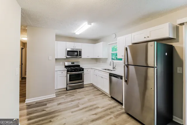 $1,710 | 635 Lakeridge Circle Southeast, Conyers, GA 30094