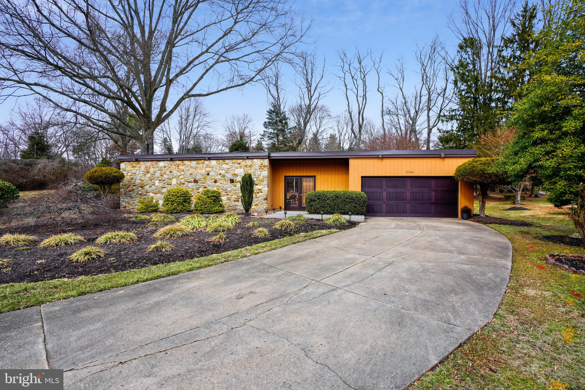 10144 Spring Pools Lane Columbia, MD 21044 - Photo 3 of 71 Gallery Image 3