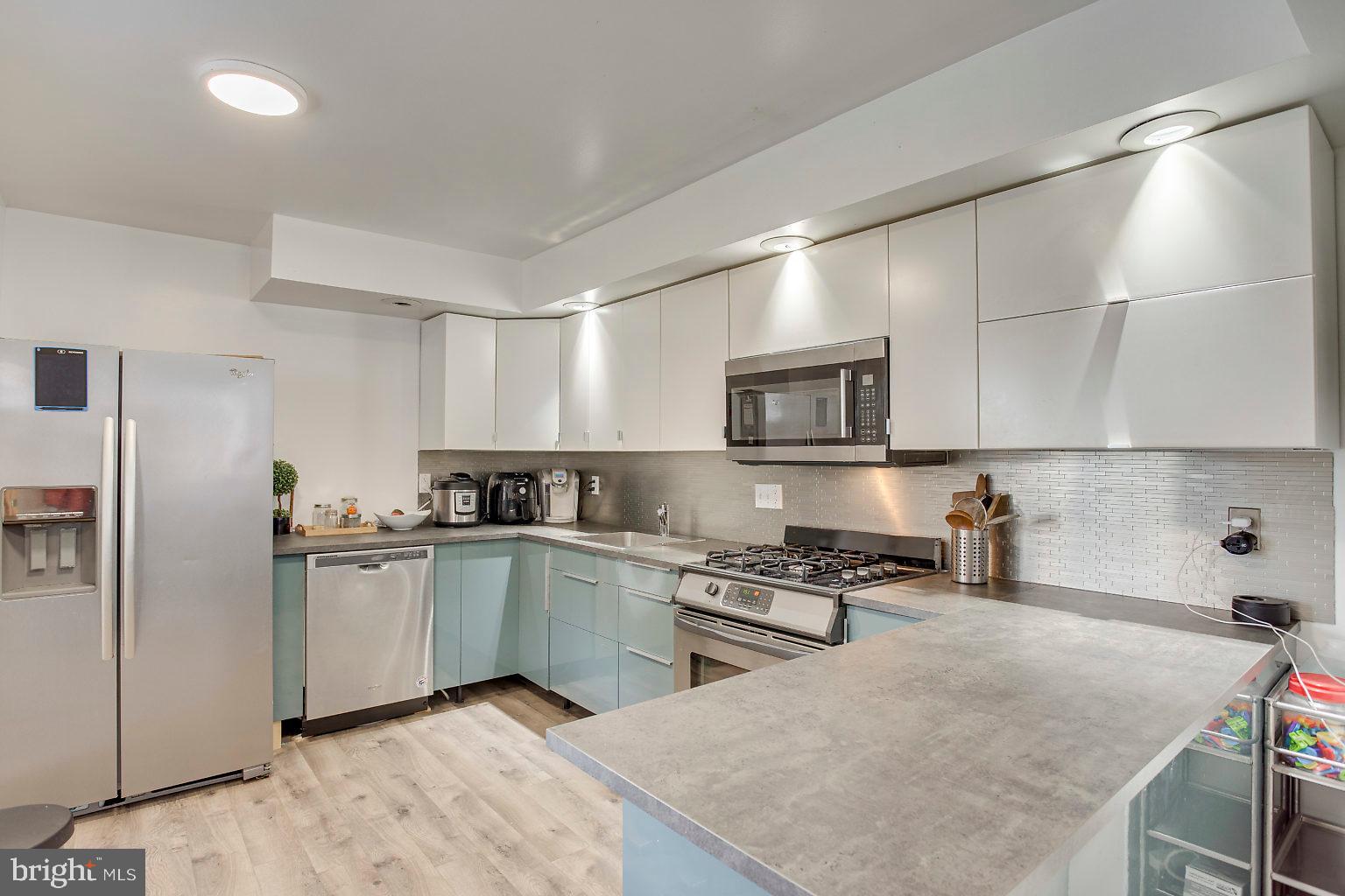 815 Martin Road Essex, MD 21221 - Photo 11 of 36 Gallery Image 11