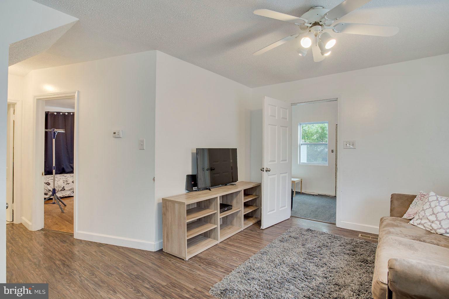 815 Martin Road Essex, MD 21221 - Photo 21 of 36 Gallery Image 21