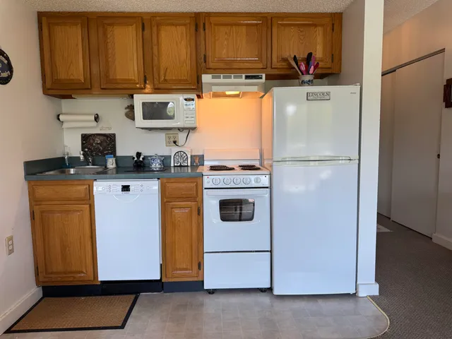 $275,000 | 36 Lodge Road, Unit D102, Lincoln, NH 03251