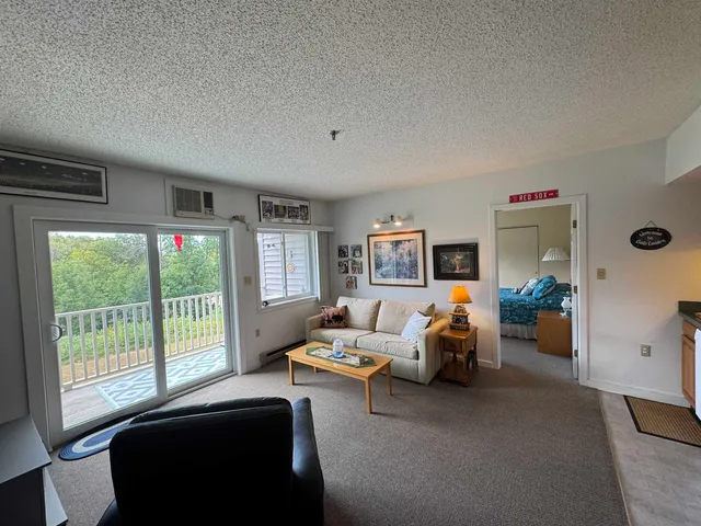 $275,000 | 36 Lodge Road, Unit D102, Lincoln, NH 03251