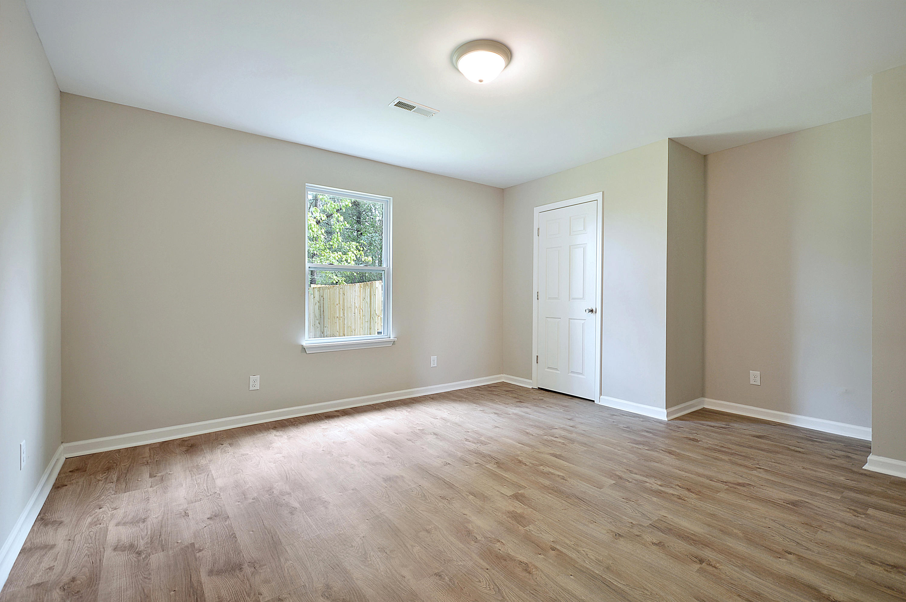 202 Miami Street, Unit B Ladson, SC 29456 - Photo 12 of 21 DSC_0381_DSC_0382 copy