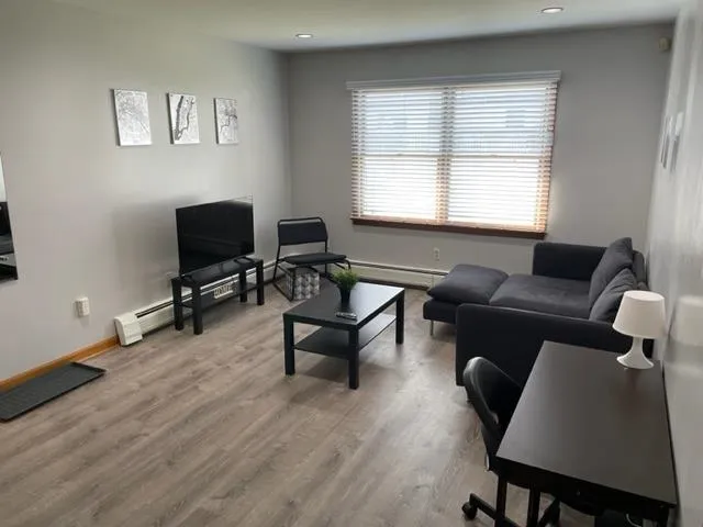 $2,590 | 234 Lee Street, Unit 1, Elmwood Park, NJ 07407