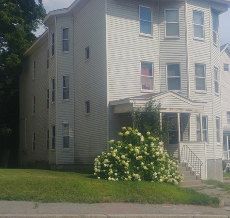 193 Vernon Street Worcester, MA 01607 - Photo 2 of 6 Gallery Image 2