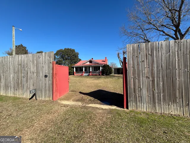 $185,000 | 231 Barlow Road, Cochran, GA 31014