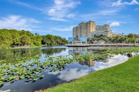 $475,000 | 350 North Federal Highway, Unit 104S, Boynton Beach, FL 33435
