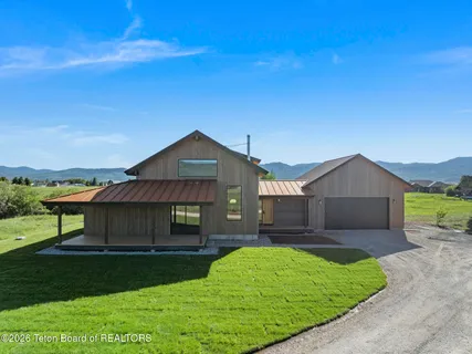 $1,995,000 | 6322 Fox Springs Drive, Victor, ID 83455