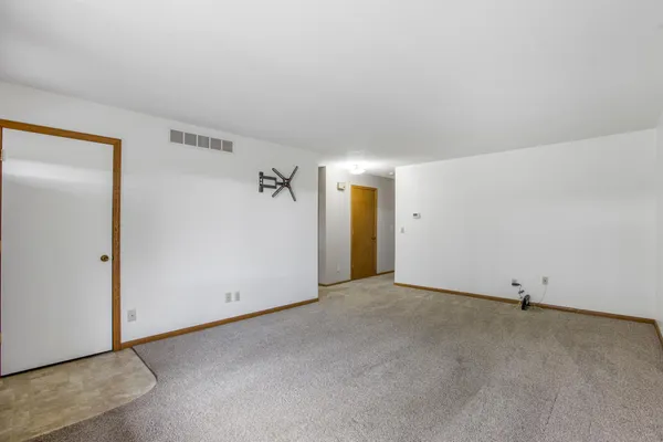 $158,000 | 381 Spruce Street, Paynesville, MN 56362