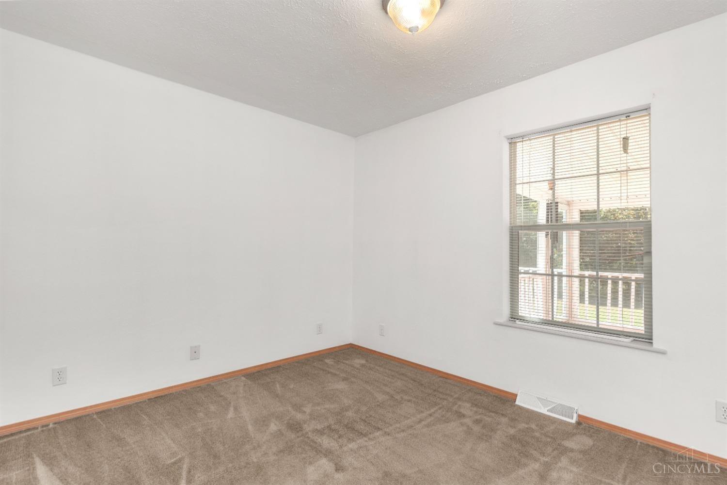 1568 Lenroot Road Bethel, OH 45106 - Photo 24 of 35 Gallery Image 24