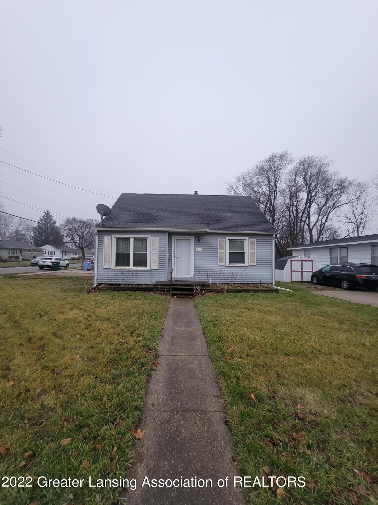 617 West Holmes Road Lansing, MI 48910 - Photo 40 of 40 20230103_164101