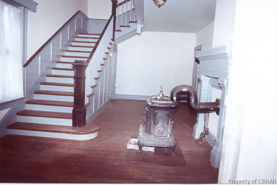 211 Dunnsville Road Dunnsville, VA 22454 - Photo 2 of 22 Entry Hall