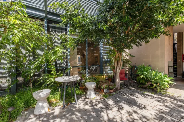 $644,000 | 2112 West Street, Unit 2, Oakland, CA 94612