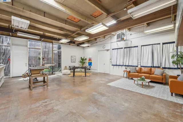 $644,000 | 2112 West Street, Unit 2, Oakland, CA 94612