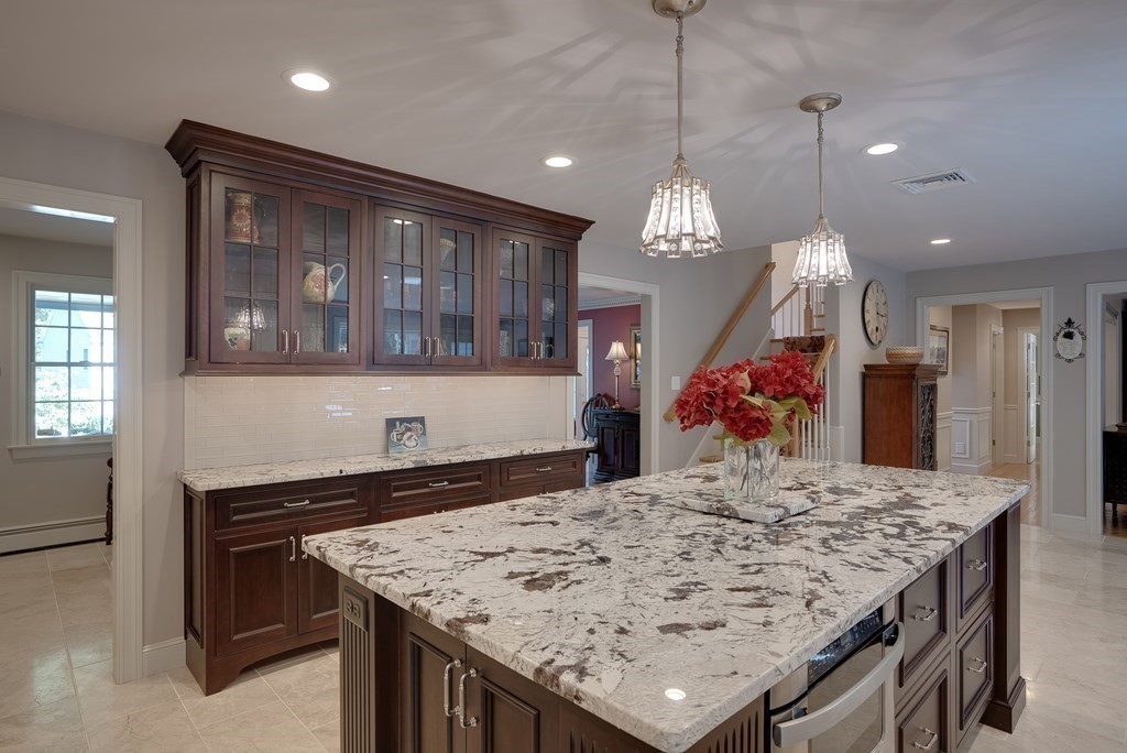 22 Sweeney Ridge Road Bedford, MA 01730 - Photo 5 of 41 Gallery Image 5