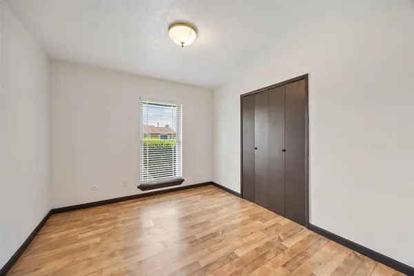 $2,100 | 729 Via Altos, Mesquite, TX 75150