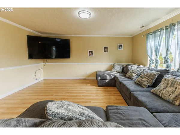 $450,000 | 3047 Leah Street Northeast, Salem, OR 97305