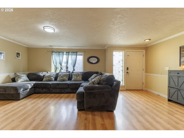 $450,000 | 3047 Leah Street Northeast, Salem, OR 97305