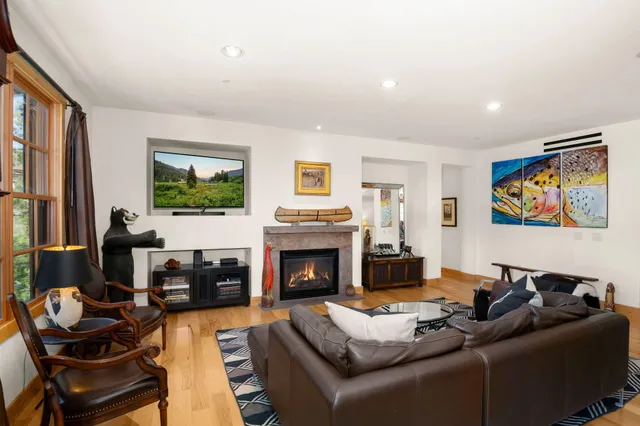 $1,999,000 | 109 Angani Way, Unit 11, Sun Valley, ID 83353