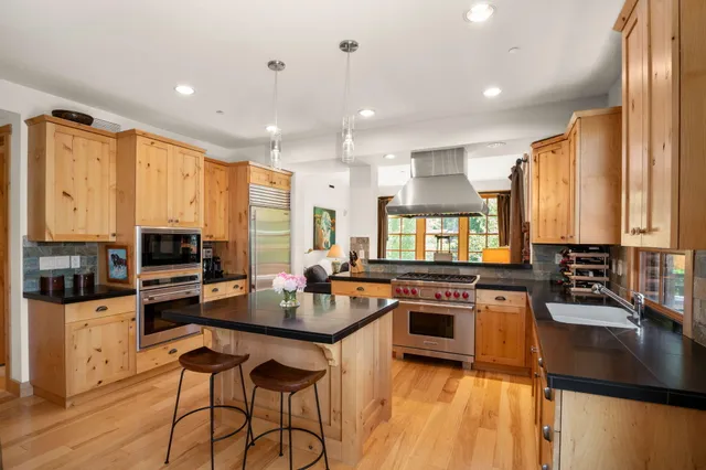 $1,999,000 | 109 Angani Way, Unit 11, Sun Valley, ID 83353