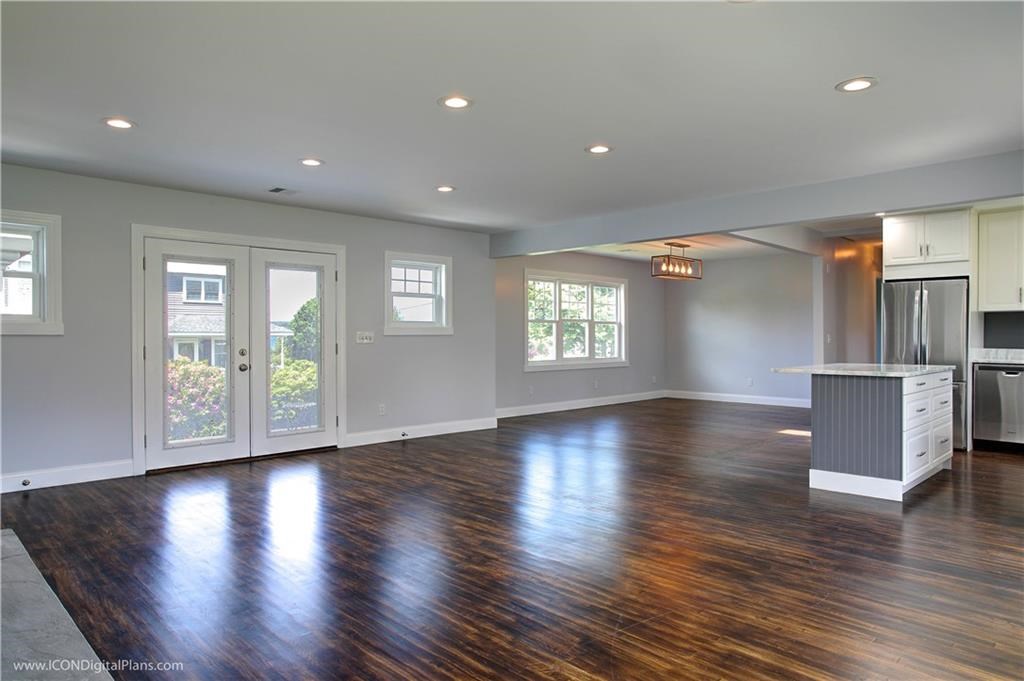 26 Seaspray Way Little Compton, RI 02837 - Photo 2 of 22 Gallery Image 2