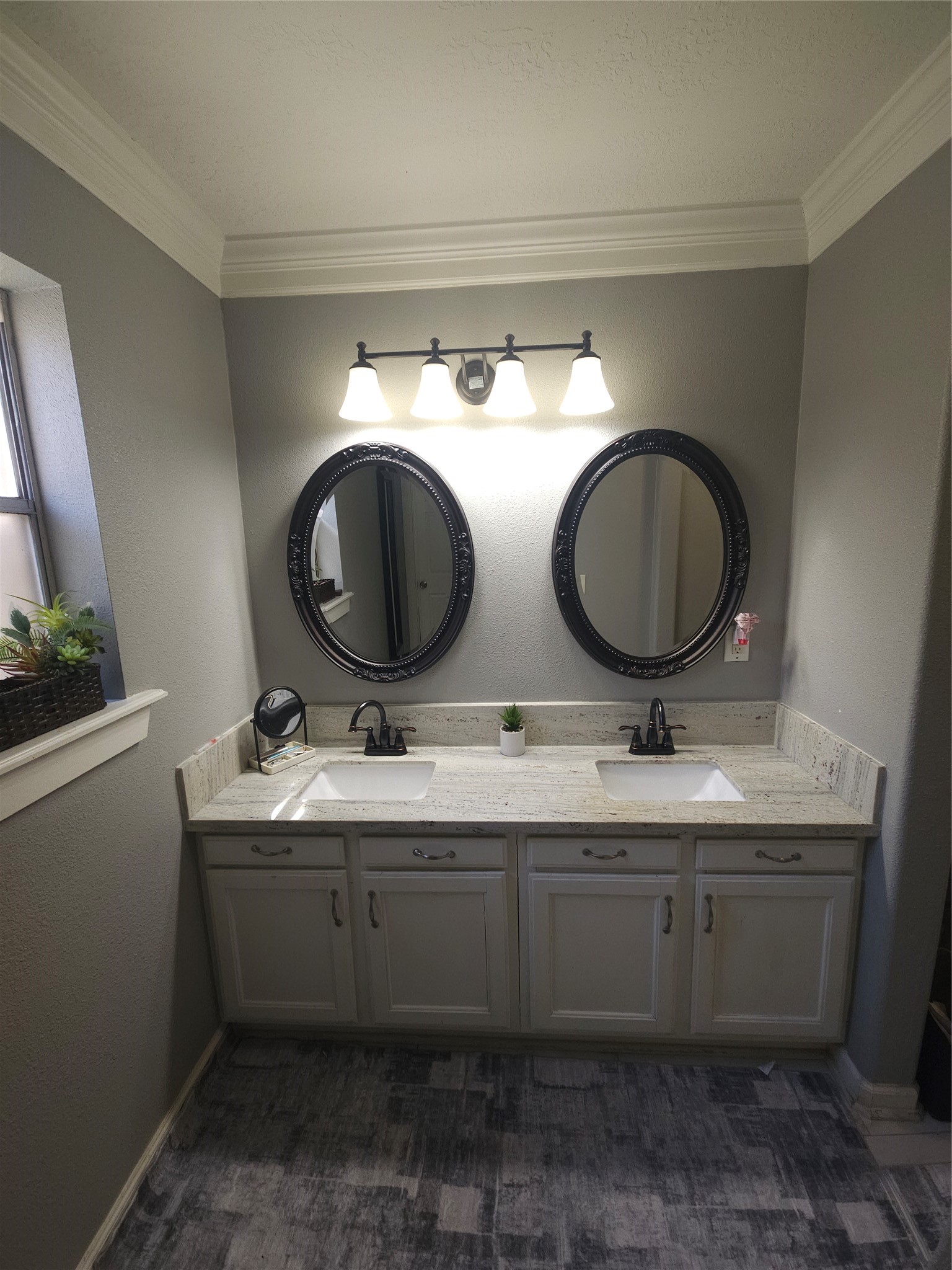 544 Brandon Road Conroe, TX 77302 - Photo 15 of 16 a bathroom with a toilet and a mirror