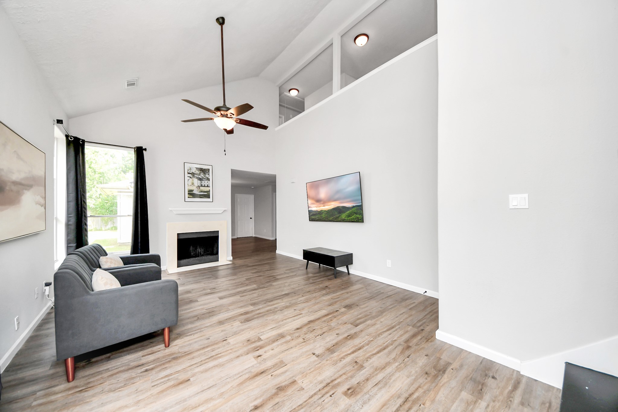 16118 Bunker Ridge Road Houston, TX 77053 - Photo 4 of 41