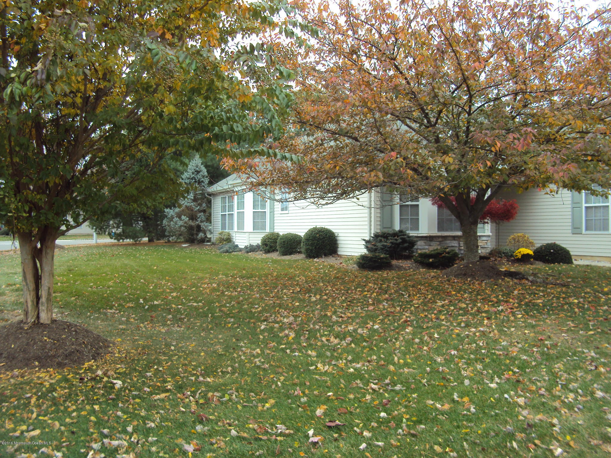 99 Clear Lake Road Whiting, NJ 08759 - Photo 3 of 27 DSC05648