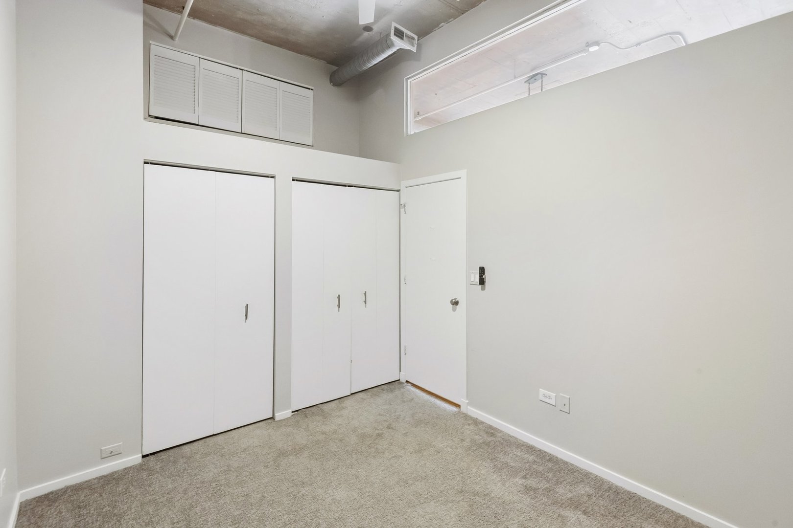 360 West Illinois Street, Unit 5F Chicago, IL 60654 - Photo 27 of 36 a view of an empty room