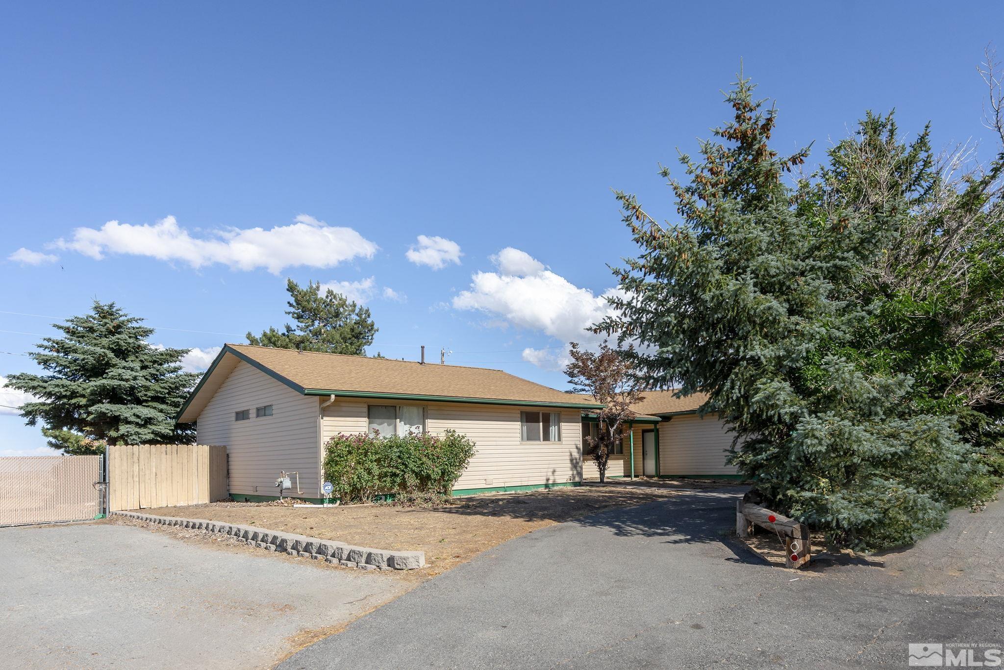 2370 Seneca Drive Reno, NV 89506 - Photo 3 of 27 Photo 3