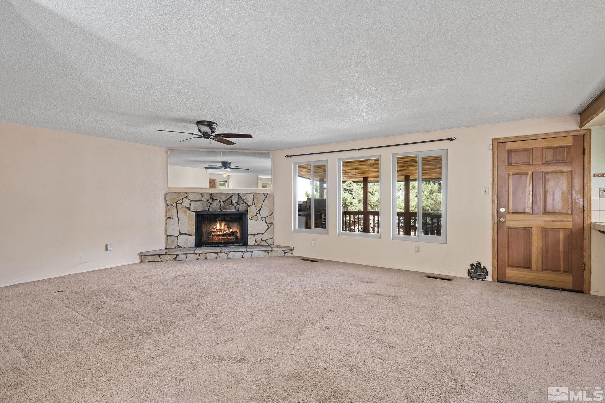 2370 Seneca Drive Reno, NV 89506 - Photo 7 of 27 Photo 7
