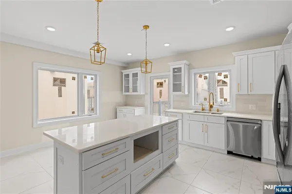 $7,200 | 45 Lincoln Avenue, Cliffside Park, NJ 07010