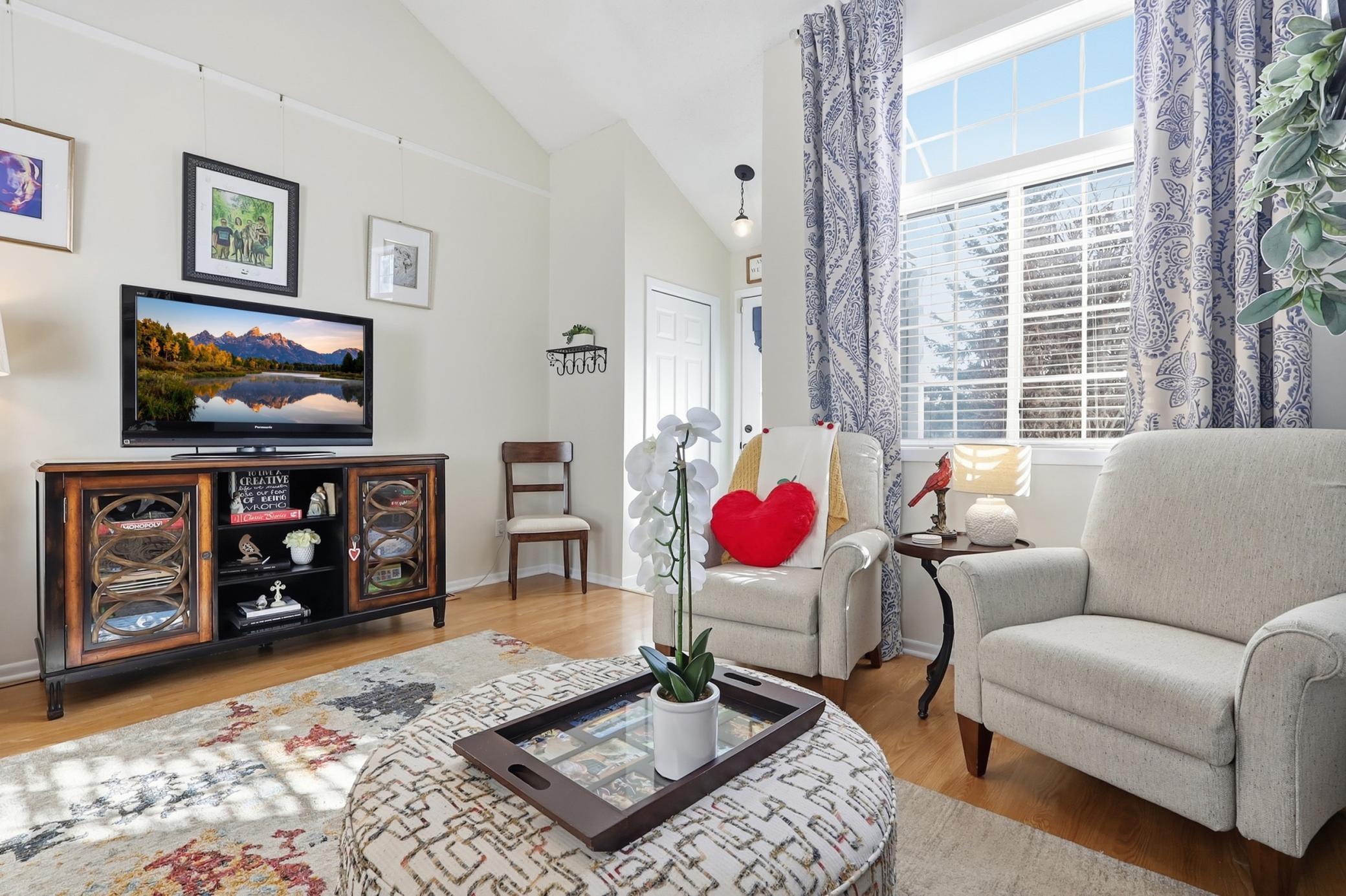 8487 Corcoran Path, Unit 61 Inver Grove Heights, MN 55076 - Photo 3 of 35